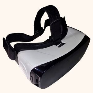 Samsung Gear VR powered by Oculus